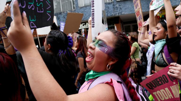 La Ley de Feminicidio ha sido importante, pero no basta. Se necesita acción colectiva, instituciones comprometidas y un cambio cultural profundo.