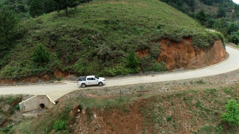 Placa huella hecha por el mecanismo de Obras por Impuestos en la Betulia